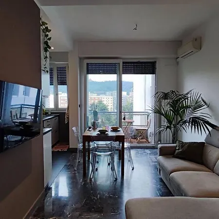 Brodolinas: Bilocale Esclusivo Con Vista Bologna